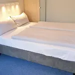 Am Muehlenteich فندق