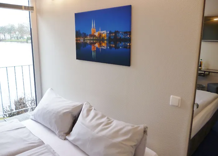 Am Muehlenteich 2* Lübeck